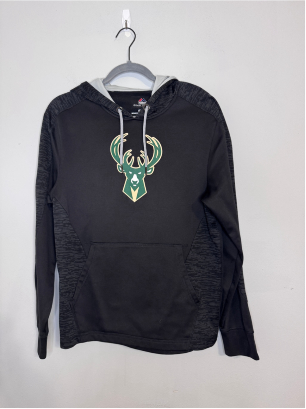 Men's Majestic Milwaukee Bucks Hoodie Sweatshirt Size S